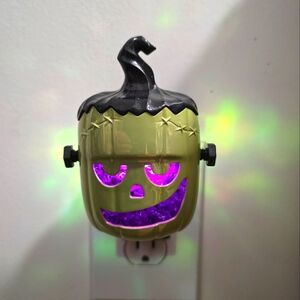 White Barn Bath & Body Works Frankenstein Wallflower Plug Night Light Nwt